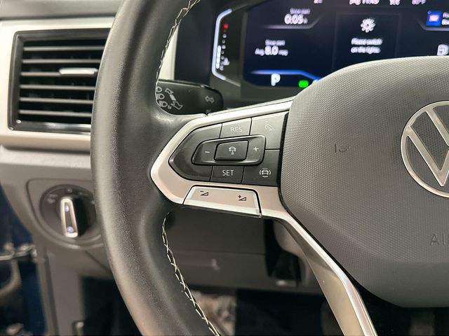 2023 Volkswagen Atlas 2.0T SE w/Technology Blue at Subaru and VW of Moon Township