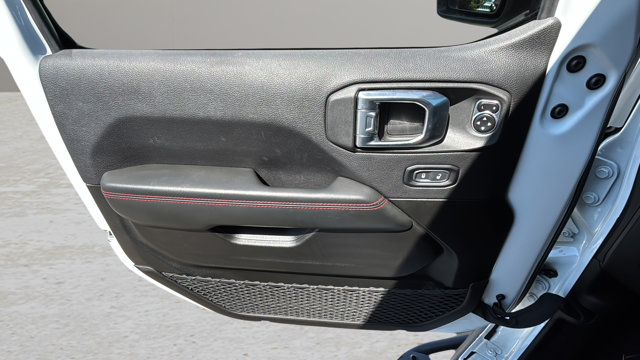Used 2024 White Jeep Rubicon image 19