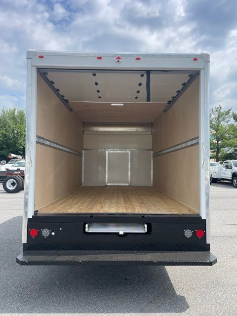 2026 Ford E-Series E-450 SD