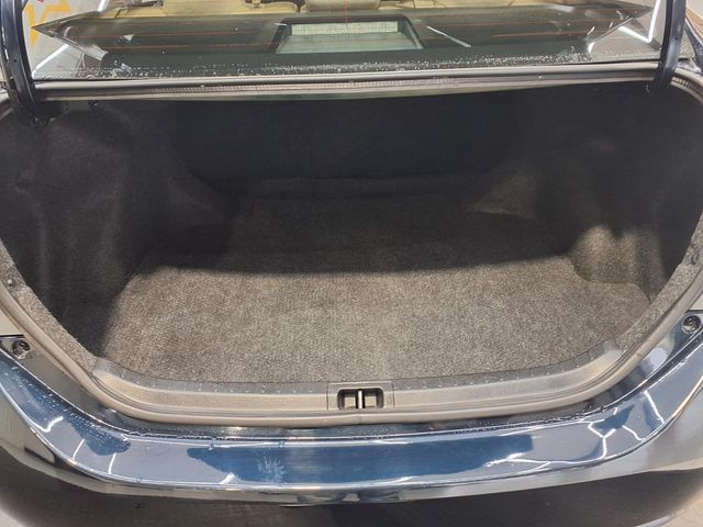 2019 Toyota Corolla LE - 6
