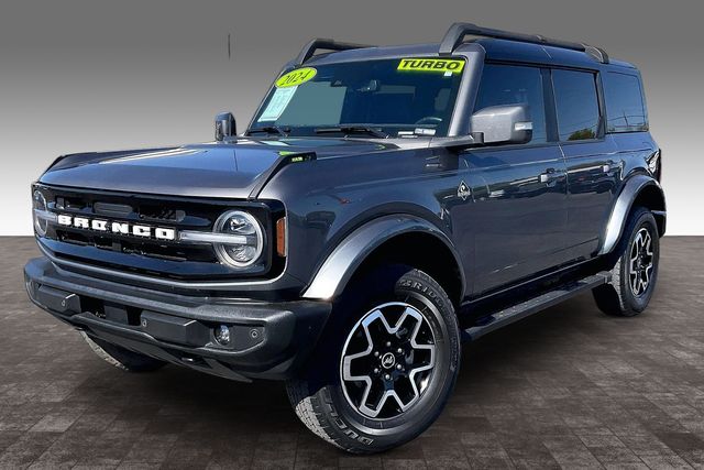  2024 Ford Bronco Outer Banks 4-Door 4WD   