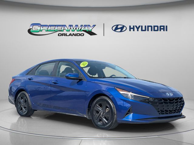 Intense Blue 2022 Hyundai Elantra SEL FWD Sedan Front-Wheel Drive Continuously Variable Transmission