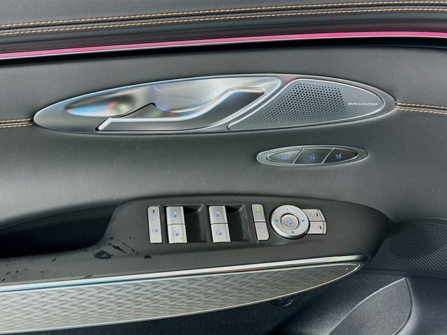 Thumbnail: 2026 Genesis GV70 - 20