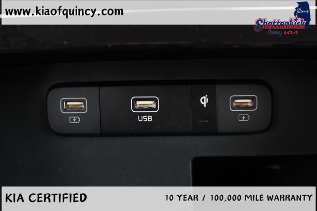 Used 2024 Kia Carnival Van
