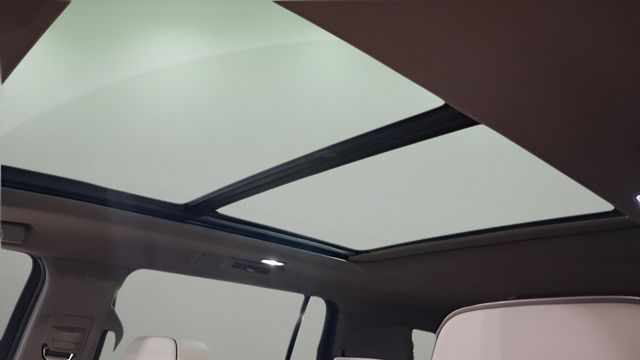 Used 2025 GMC Yukon XL SUV
