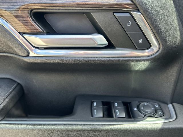 2023 Chevrolet Silverado 1500 - Image 13