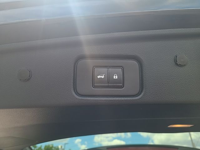 Used 2025 Nissan Pathfinder SUV