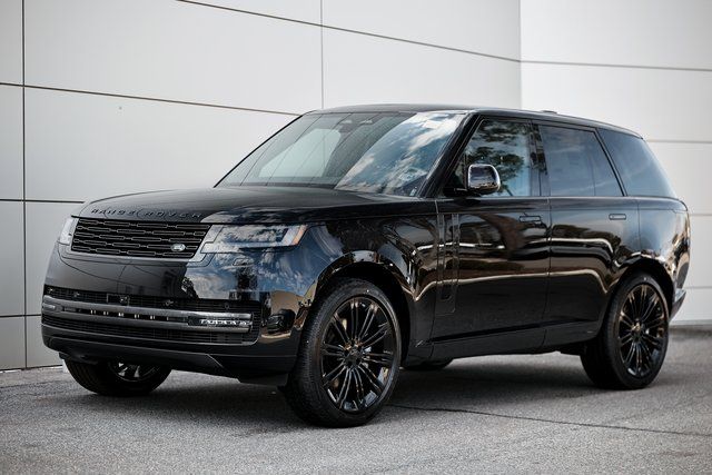 2026 Land Rover Range Rover P400 SE AWD