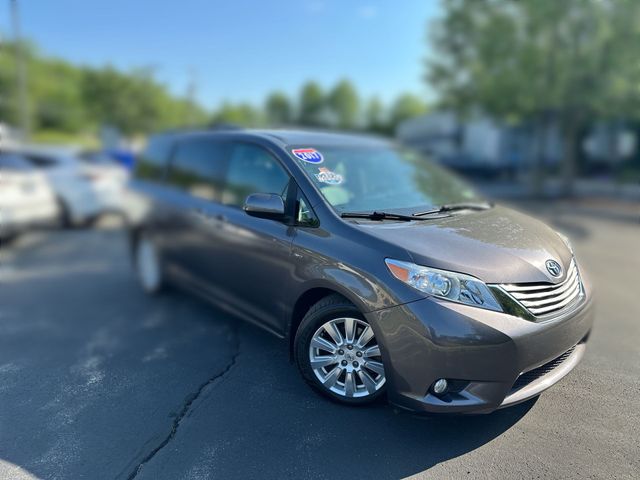 2017 Toyota Sienna XLE Premium Gray at Subaru and VW of Moon Township