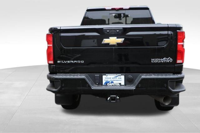 2024 Chevrolet Silverado 3500HD High Country 14