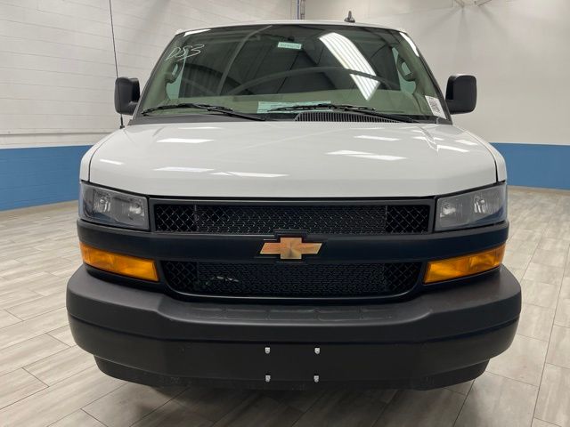 New 2026 Summit White Chevrolet Work Van image 5