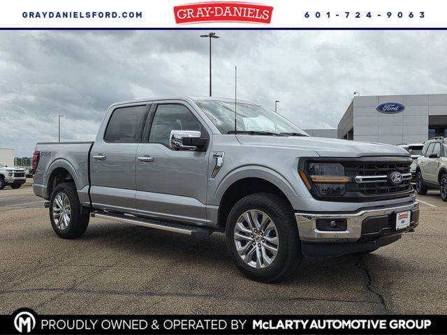 Iconic Silver Metallic 2026 Ford F-150 XLT SuperCrew 4WD Pickup Truck Four-Wheel Drive Automatic
