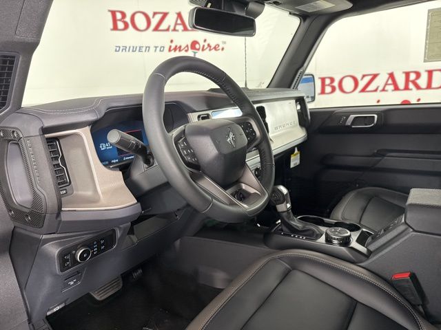 2025 Azure Gray Metallic Tri-Coat Ford Bronco Outer Banks 4X4 SUV