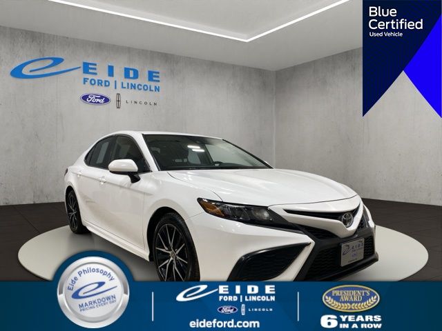 2021 Toyota Camry SE AWD