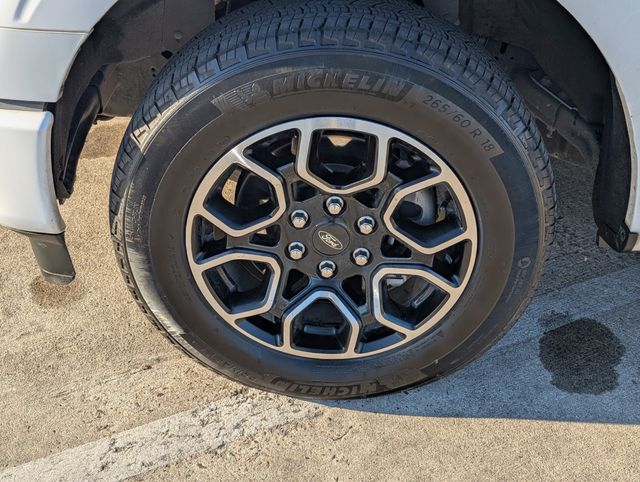 Used 2021 White Ford XLT image 6