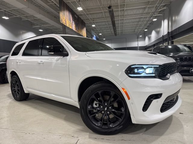 White Knuckle Clearcoat 2025 Dodge Durango GT Plus AWD SUV / Crossover All-Wheel Drive 8-Speed Automatic