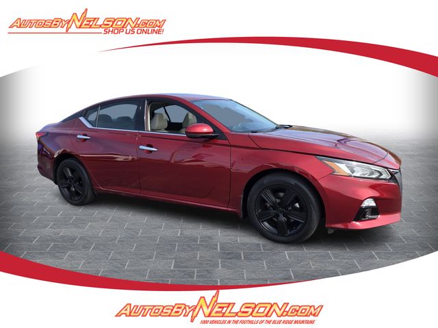Red (Scarlet Ember Tintcoat) 2022 Nissan Altima Sedan All-Wheel Drive Continuously Variable Transmission