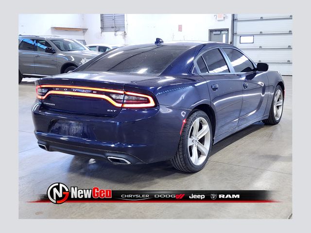 Contusion Blue Pearlcoat 2017 Dodge Charger SXT RWD Sedan Rear-Wheel Drive 8-Speed Automatic