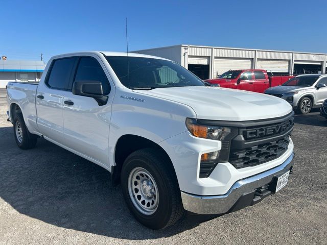 Summit White 2022 Chevrolet Silverado 1500 Pickup Truck Four-Wheel Drive Automatic
