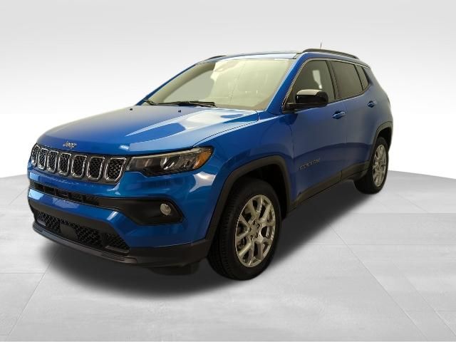 2023 Jeep Compass Latitude Lux