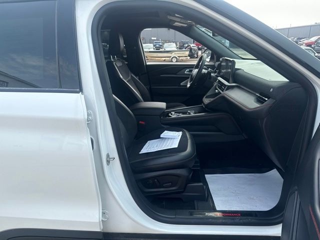 2025 Star White Metallic Tri-Coat Ford Explorer ST 4X4 SUV