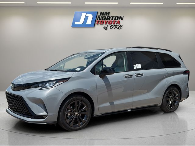 2026 Toyota Sienna XSE 7-Passenger Hybrid FWD's photo