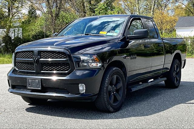 Brilliant Black Crystal Pearlcoat 2017 RAM 1500 Express Quad Cab 4WD Pickup Truck Four-Wheel Drive 8-Speed Automatic