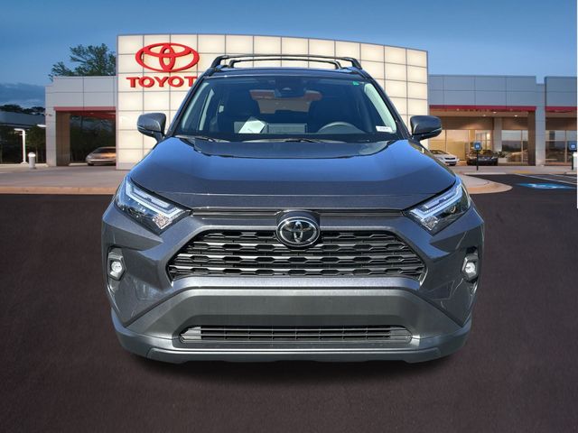 2025 Toyota RAV4 XLE Premium 24