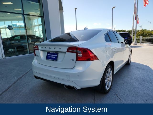 2016 Volvo S60 T5 Drive-E Premier 11