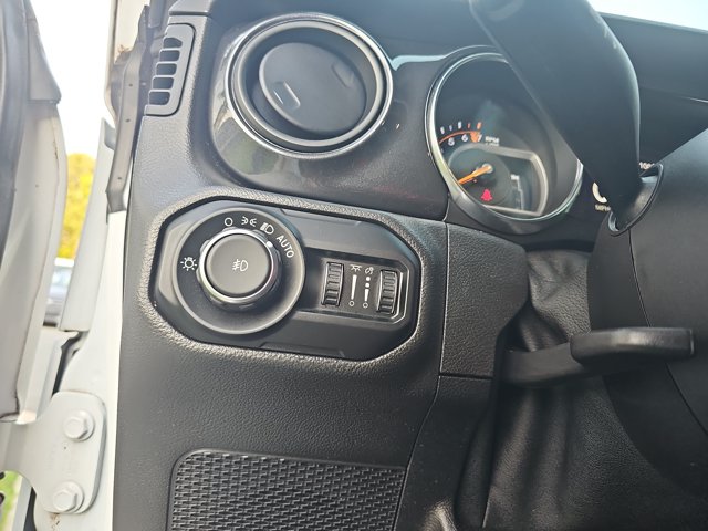 Used 2021 White Jeep Unlimited Sport Altitude image 22