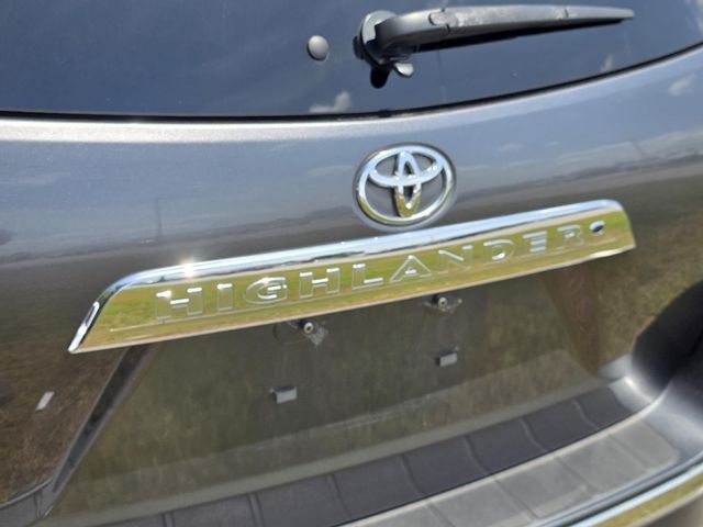 Used 2013 Toyota Highlander SUV