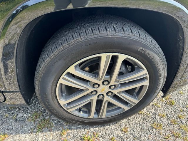 Used 2022 Black Chevrolet High Country image 12
