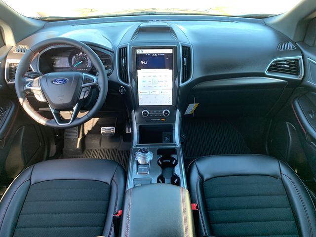 2024 Ford Edge ST Line 13