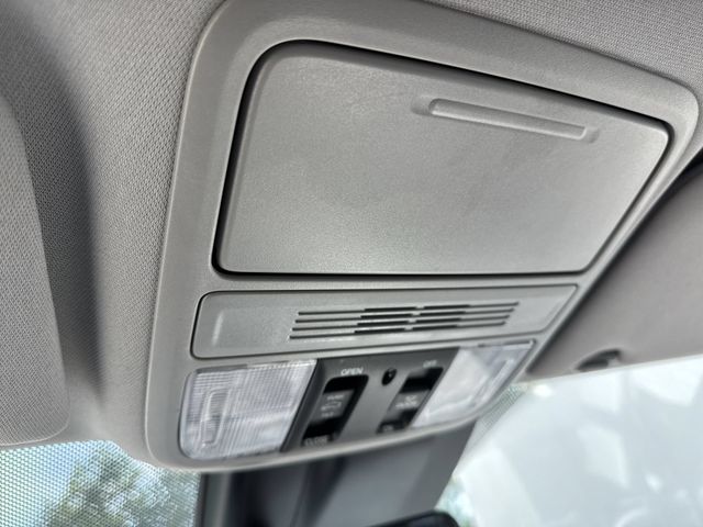 Used 2019 Black Honda EX-L image 33