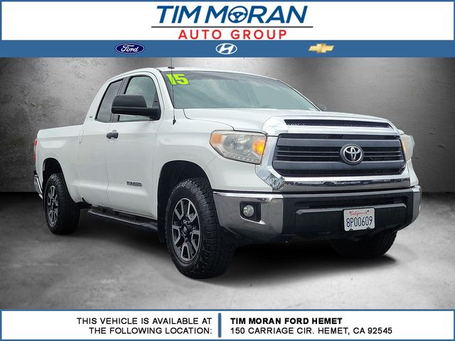 Super White 2015 Toyota Tundra Pickup Truck 4X2 6-Speed Automatic Overdrive