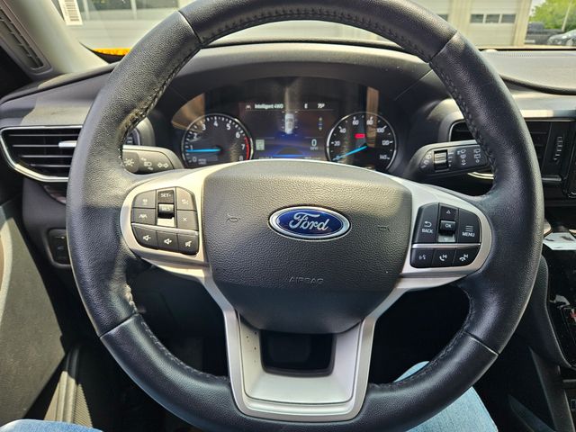 2023 Ford Explorer Limited photo