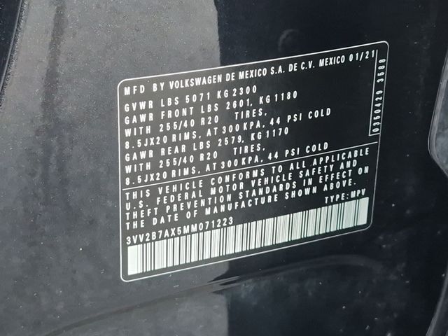 Used 2021 Black Volkswagen 2.0T SE R-Line Black image 26