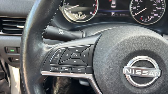 Used 2025 White Nissan SV image 22