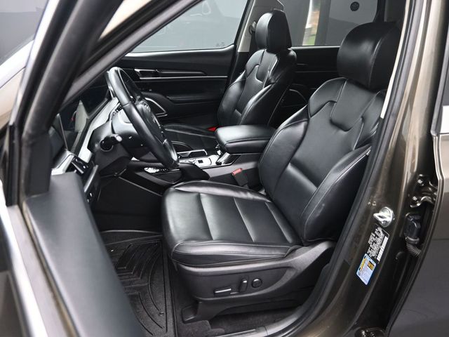 used 2024 Kia Telluride car, priced at $32,626