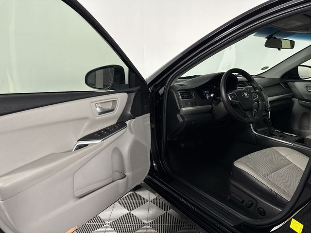 Used 2016 Toyota Camry For Sale in Indianapolis, IN