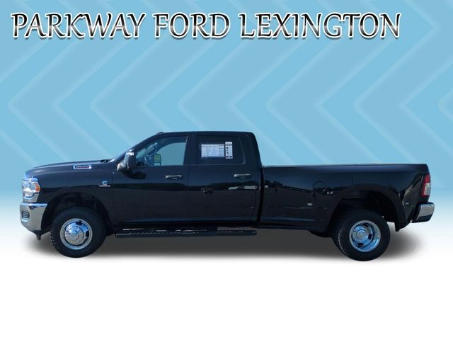 2024 RAM 3500 Tradesman 4X4 Crew Cab LWB's photo