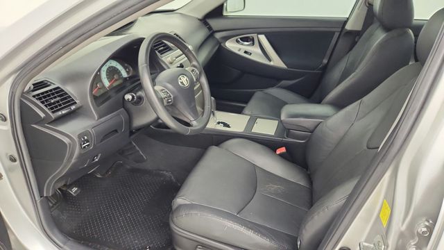 2011 Toyota Camry SE Silver at Emmons Autoplex