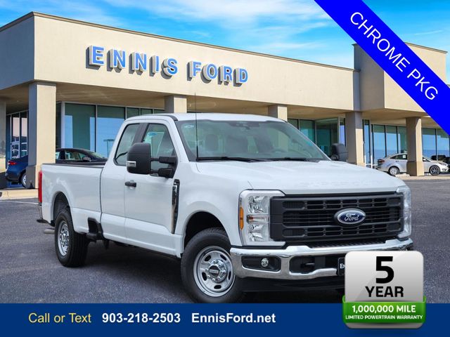 Oxford White 2026 Ford F-250 Super Duty Pickup Truck 4X2 Automatic