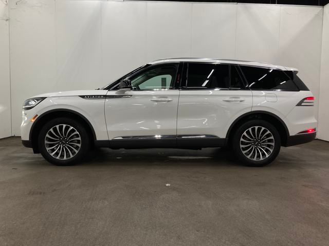 2023 Lincoln Aviator Standard