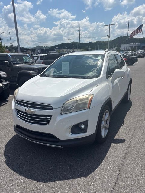 Used 2015 White Chevrolet LTZ image 3