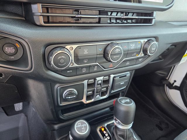 New 2026 White/off-white Jeep Sport image 24