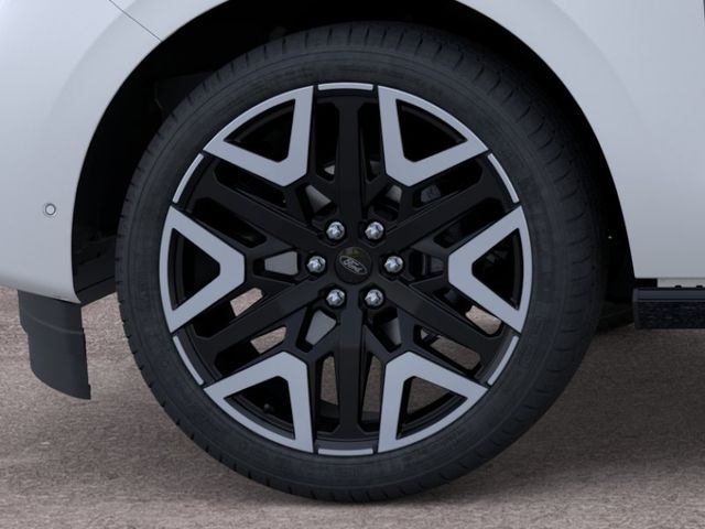 New 2026 White Ford Platinum image 19