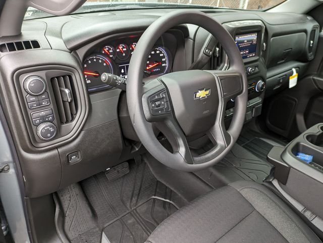 2025 Chevrolet Silverado 1500 Custom photo