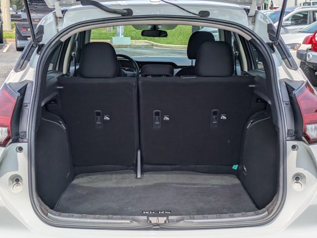 2024 Nissan Kicks S Xtronic CVT