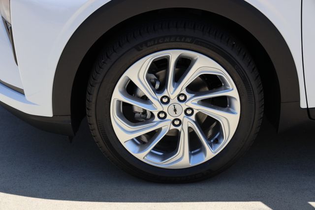 2027 Chevrolet Bolt EV LT - 8